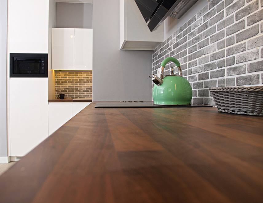 Kuchnia na wymiar Warszawa — styl loft, cegła i drewno 1
