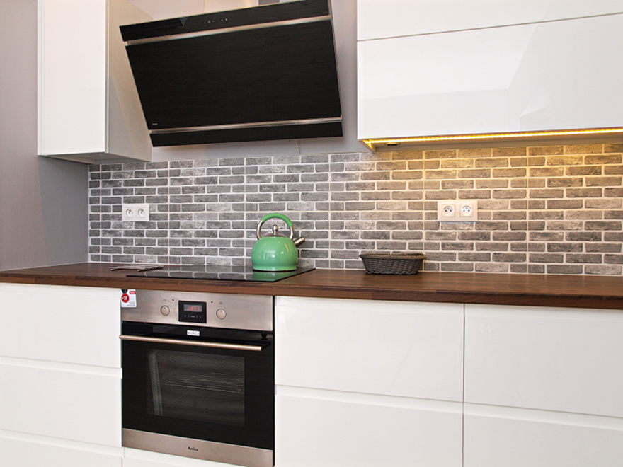 Kuchnia na wymiar Warszawa — styl loft, cegła i drewno 5
