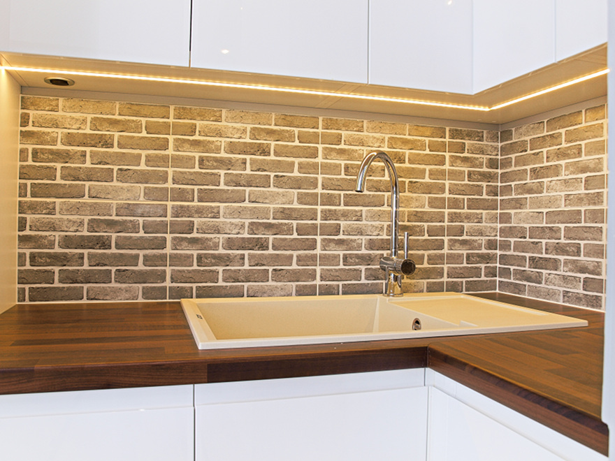 Kuchnia na wymiar Warszawa — styl loft, cegła i drewno 7