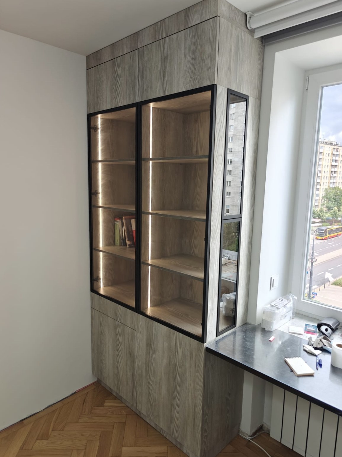 Библиотека для книг и папок с LED: как её спланировать?